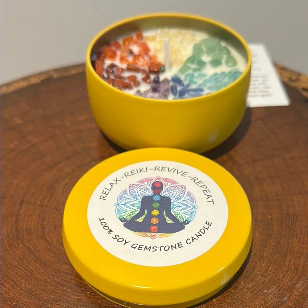 Chakra PRIDE  Gemstone 100% Soy Candle Hand Crafted Gift 🎁 Wrapped Rainbow - Picture 2 of 5